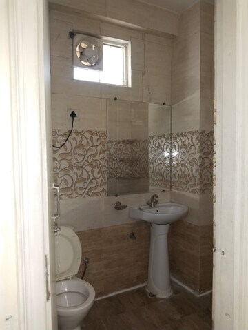 Bathroom in 6+ BHK Independent House at Malibu Town – for Sale
