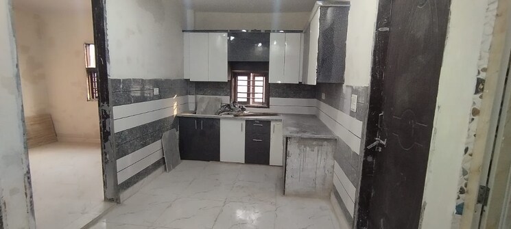 Kitchen, burari 3 Bedroom 70 Sq.Yd. Builder Floor In Burari Delhi 8679160