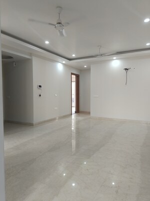 Living Room in 3 BHK Builder Floor at SS Mayfield Gardens, Sector 51 – for Sale