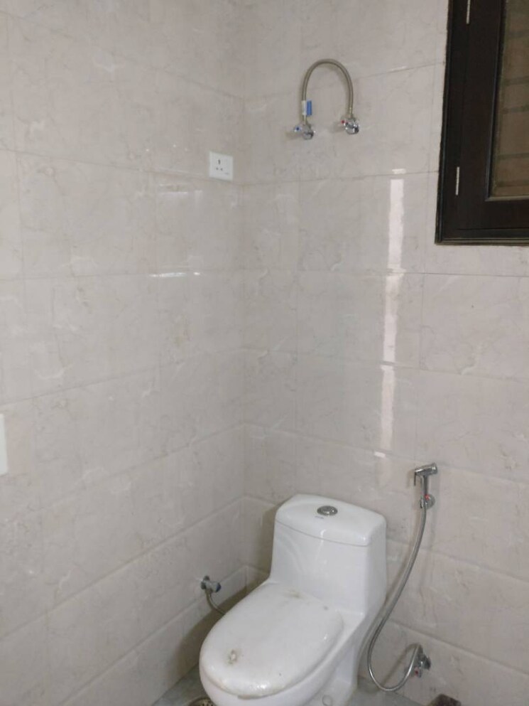 Bathroom, sector 4 2 Bedroom 1289 Sq.Ft. Independent House In Sector 4 Gurgaon 8679273