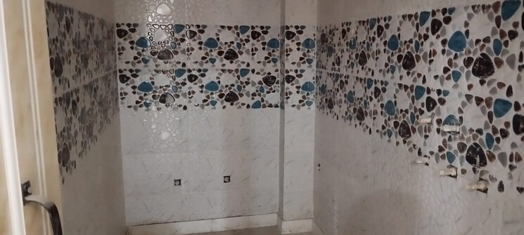 Bathroom, burari 3 Bedroom 70 Sq.Yd. Builder Floor In Burari Delhi 8679160