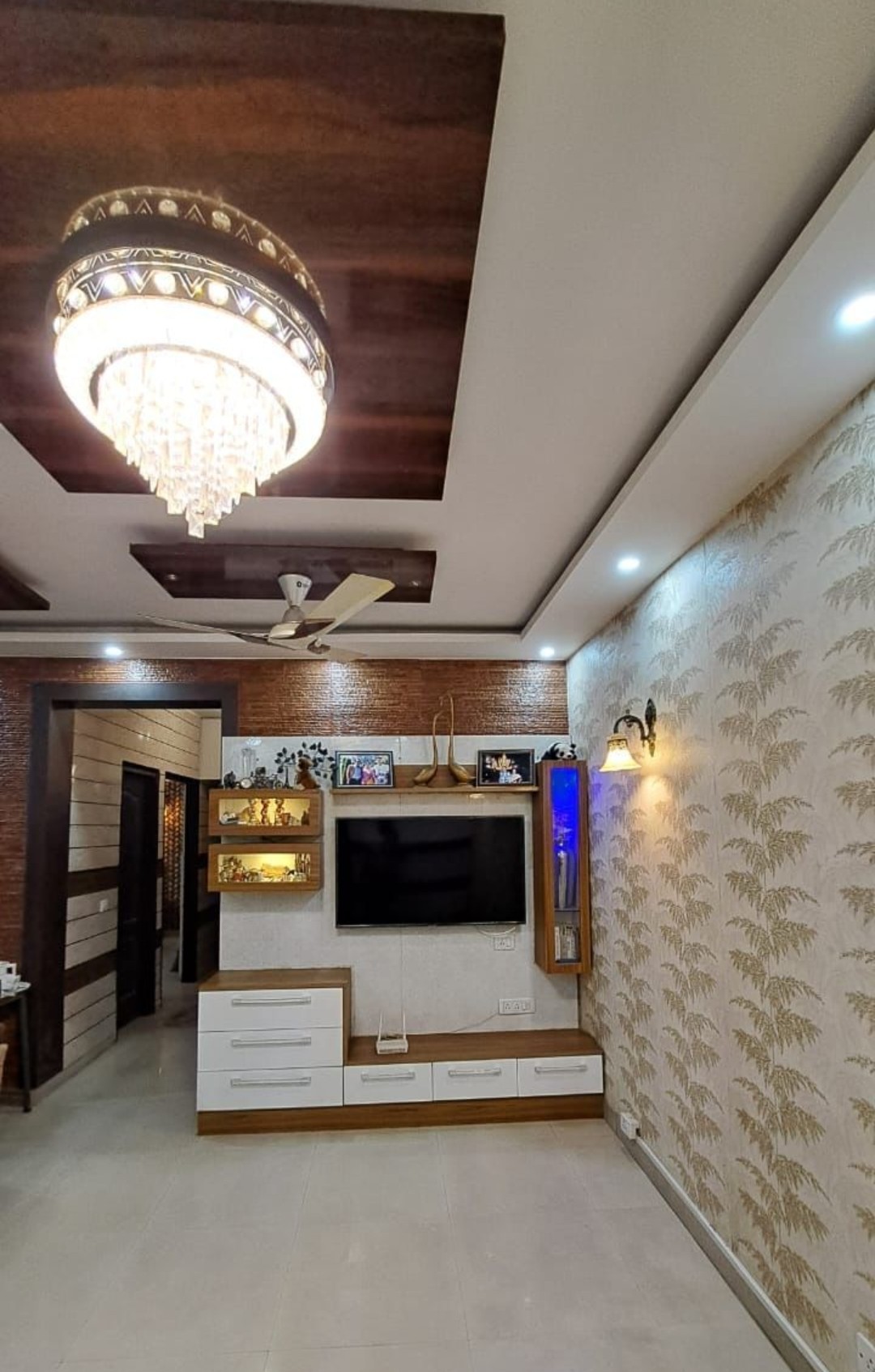 3 BHK + Servant Room Apartment For Rent in Aditya Celebrity Homes