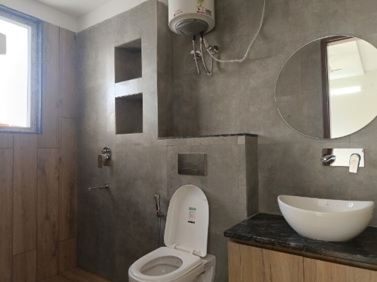 Bathroom, ss-mayfield-gardens 3 Bedroom 1750 Sq.Ft. Builder Floor In Sector 51 Gurgaon 8679388