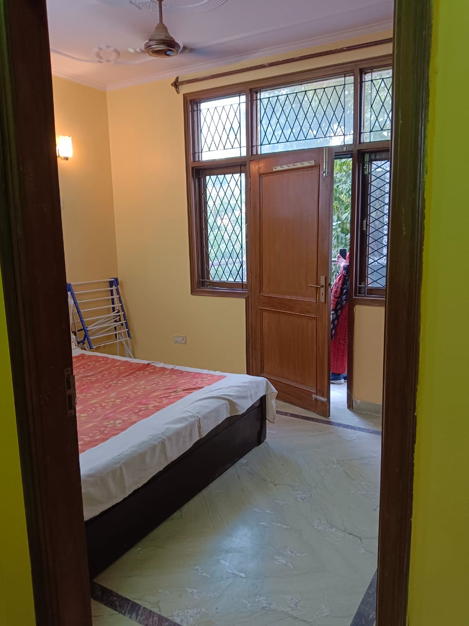 2 BHK Builder Floor For Rent in Lajpat Nagar 4