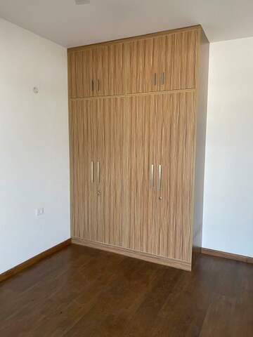 Room in 4 BHK Builder Floor at DLF Gardencity Enclave, Sector 93 – for Rent