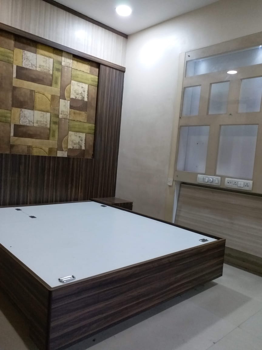 2 BHK + Extra Room Apartment For Rent in Tharwani Riviera