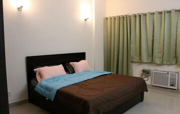 Bedroom in 3 BHK Apartment at Ardee City Palm Grove Heights, Sector 52 – for Rent
