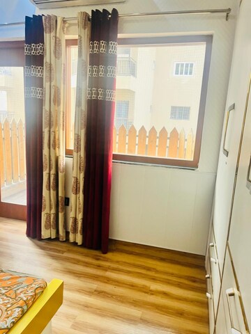 Room in 3 BHK Apartment at Ardee City Palm Grove Heights, Sector 52 – for Rent