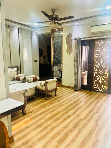 Bedroom in 3 BHK Apartment at Ardee City Palm Grove Heights, Sector 52 – for Rent