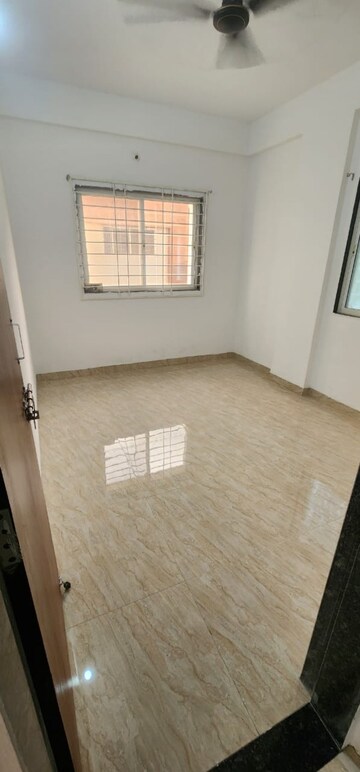 Room in 1 BHK Apartment at Kharadi – for Rent