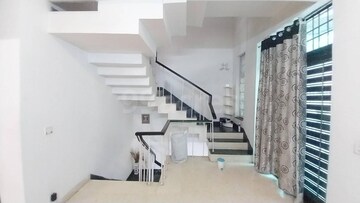 Staircase in 4 BHK Independent House at SS Aaron Ville, Sector 48 – for Sale