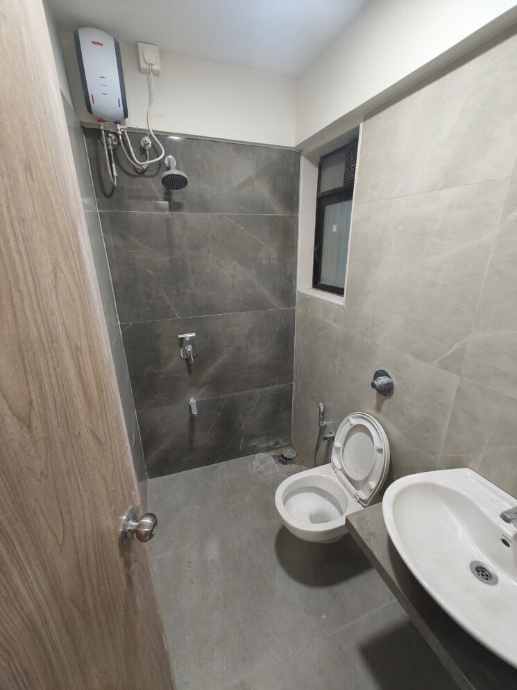 Bathroom, marol Pg For Boys & Girls In Marol 8679706