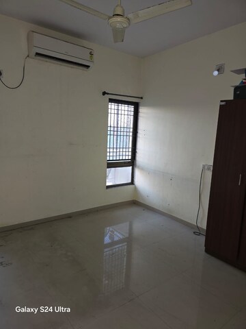 3 BHK Apartment For Rent in New Sama Road