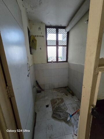 Bathroom in 3 BHK Apartment at New Sama Road – for Rent