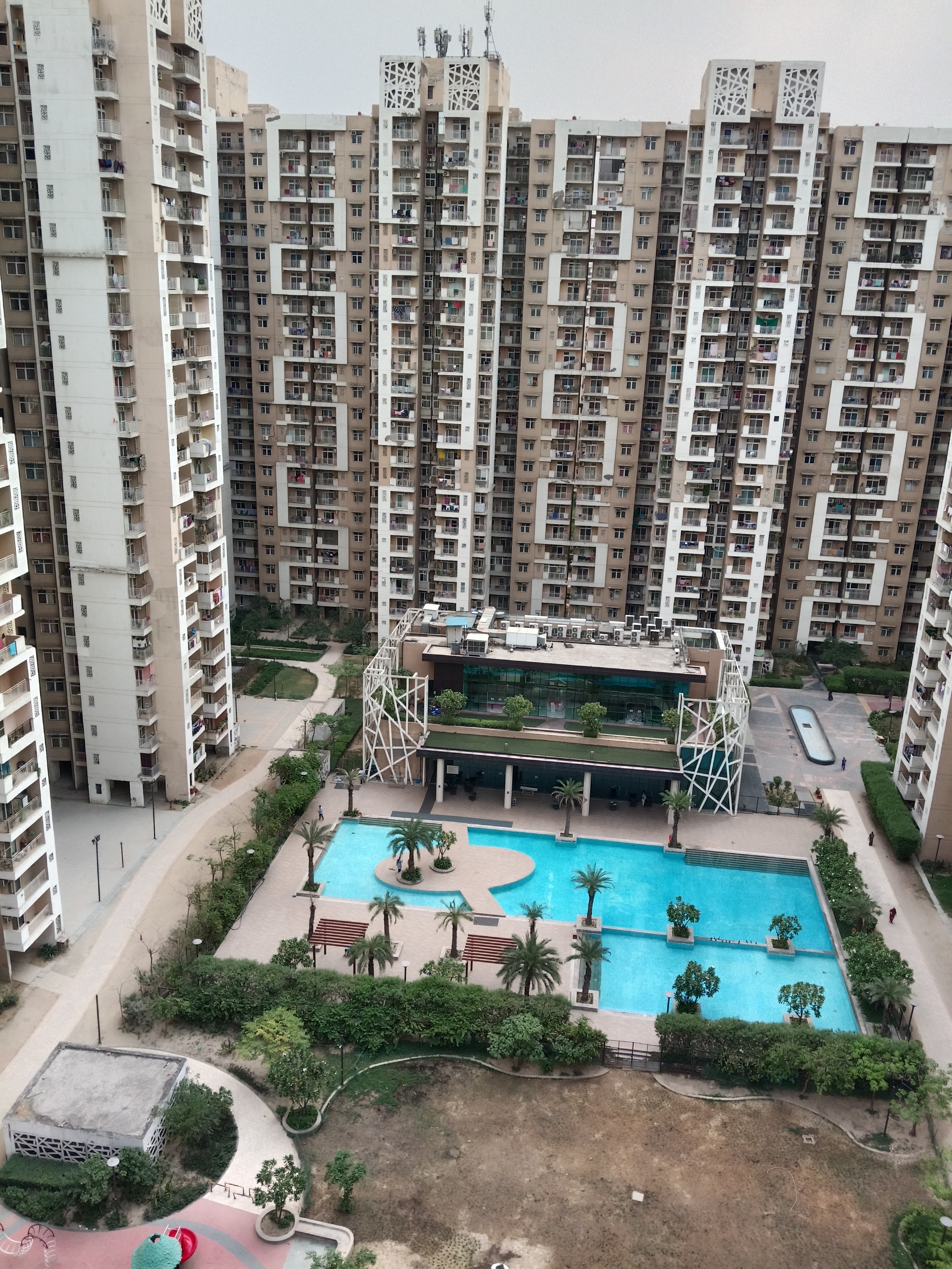 3 BHK Apartment For Rent in Mahagun Mywoods