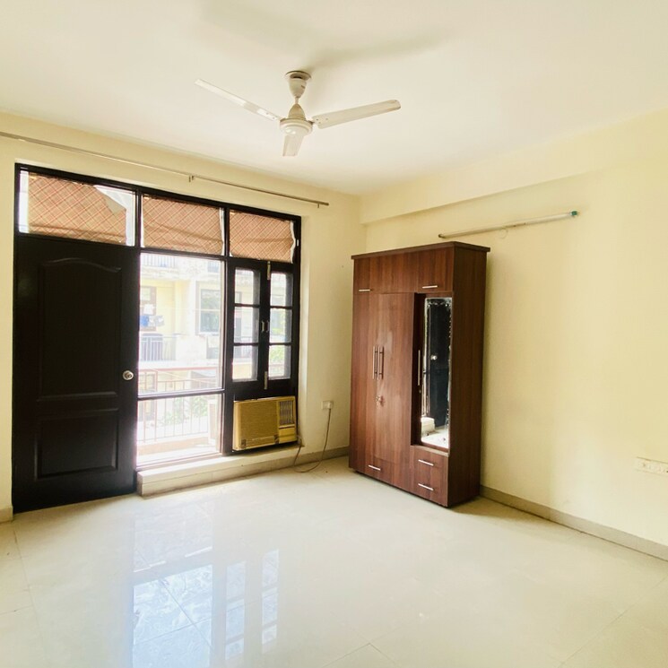 Bedroom, omaxe-silver-birch 3 Bedroom 1640 Sq.Ft. Builder Floor In Mullanpur Chandigarh 8679711