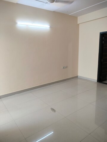 3 BHK Apartment For Rent in Vardhman Officers Campus Extn, Jaswant Nagar