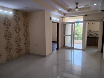 Room in 3 BHK Apartment at Vardhman Officers Campus Extn, Jaswant Nagar – for Rent