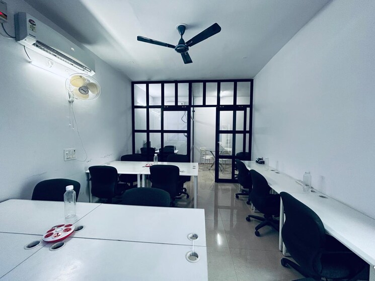 Team Area, puri-81-business-hub Commercial Office Space 500 Sq.Ft. In Sector 81 Faridabad 8679765