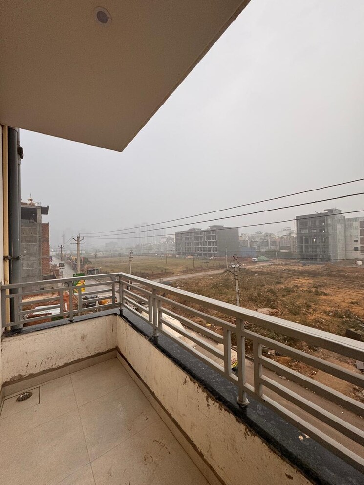 Balcony, sector 50 1 RK 360 Sq.Ft. Builder Floor In Sector 50 Gurgaon 8679747