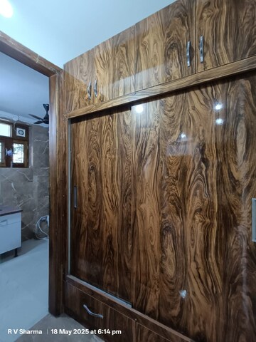  3 BHK Builder Floor at Sector 23 – for Rent