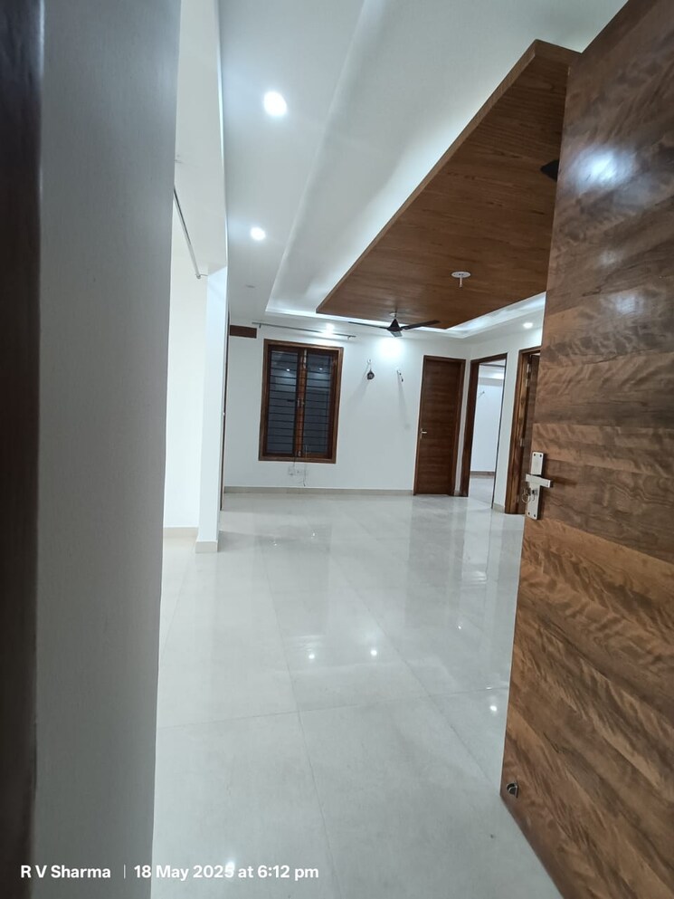 undefined, sector 23 3 Bedroom 342 Sq.Yd. Builder Floor In Sector 23 Gurgaon 8679800