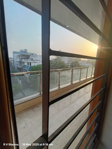 Balcony in 3 BHK Builder Floor at Sector 23 – for Rent