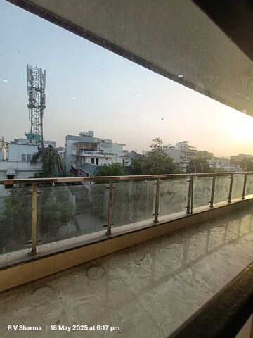 Balcony in 3 BHK Builder Floor at Sector 23 – for Rent