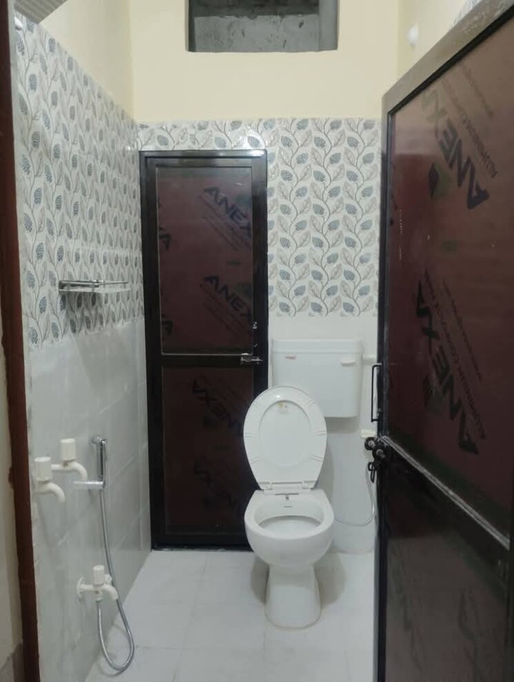 Bathroom, hazratganj 3 Bedroom 1360 Sq.Ft. Apartment In Hazratganj Lucknow 8679883