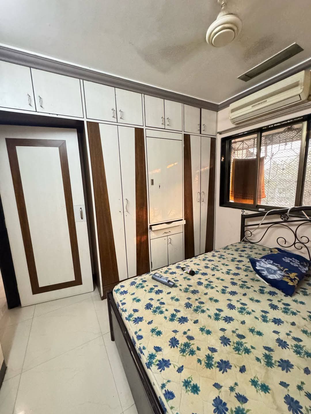 2 BHK Apartment For Rent in Maruti Building