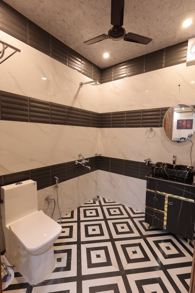 Exterior View, ss-sainik-farms  1008 Sq.Yd. Plot In Sector 150 Noida 8680137