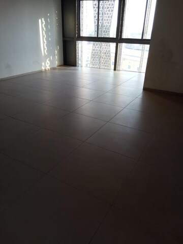 Room in  Office Space at Memnagar – for Rent
