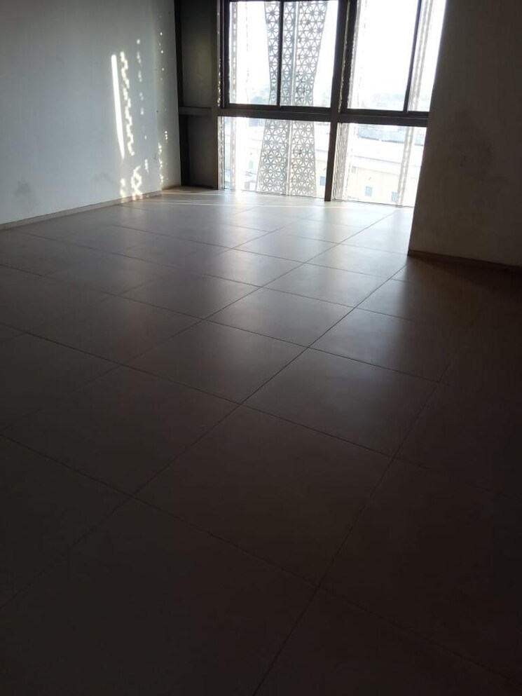 Room, memnagar Commercial Office Space 875 Sq.Ft. In Memnagar Ahmedabad 8680139