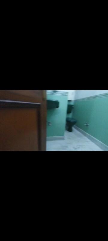 Room in 2 BHK Builder Floor at Lajpat Nagar I – for Rent