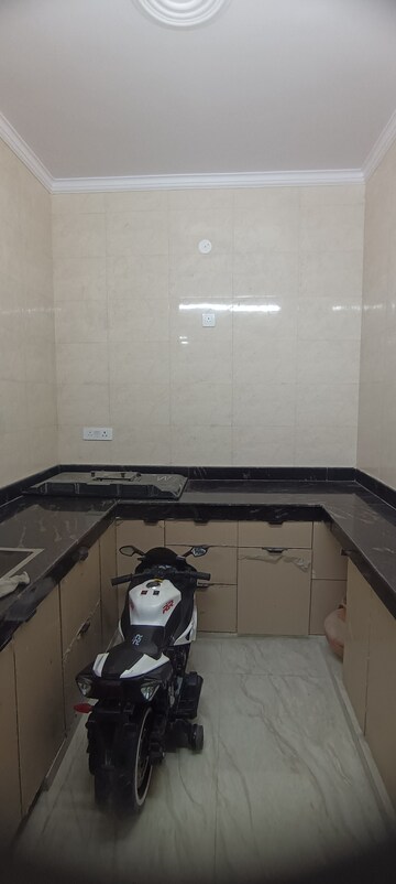 Kitchen in 2.5 BHK Builder Floor at Ashok Nagar – for Rent