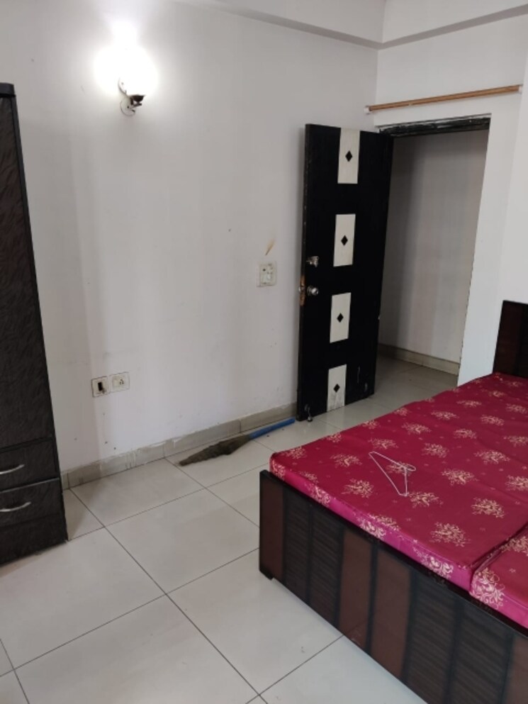 Bedroom, prateek-laurel 3.5 Bedroom 1560 Sq.Ft. Apartment In Sector 120 Noida 8680407