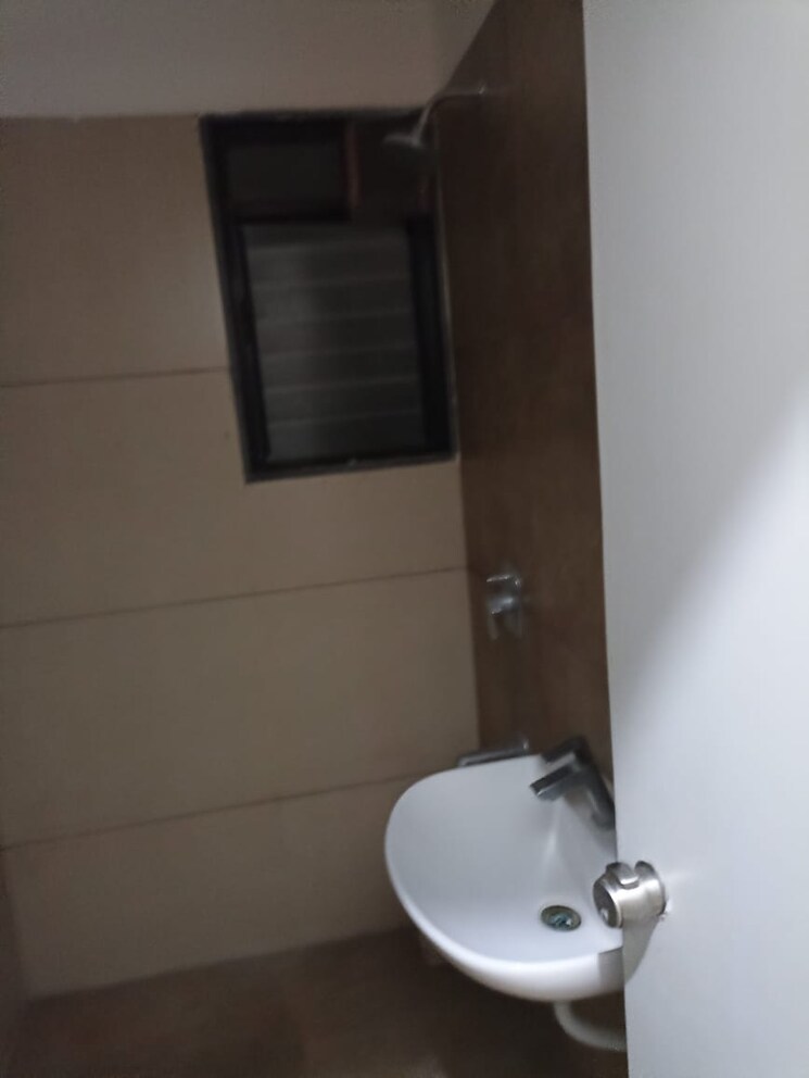 Bathroom, dumas 3 Bedroom 1655 Sq.Ft. Apartment In Dumas Surat 8680560