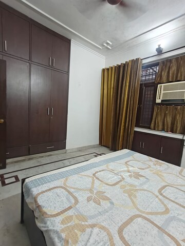 Bedroom in 2 BHK Builder Floor at Sector 31 – for Rent