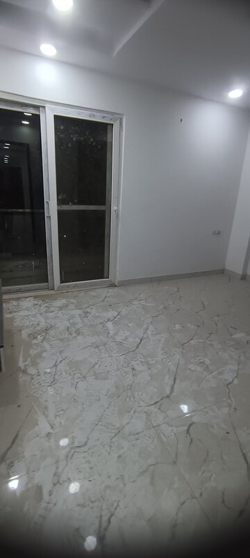 Room in 2.5 BHK Builder Floor at Ashok Nagar – for Sale
