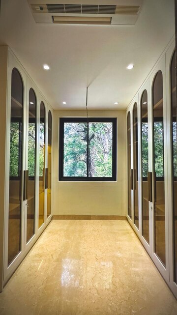 Building Lobby in 2 BHK Builder Floor at Palam Vihar – for Rent