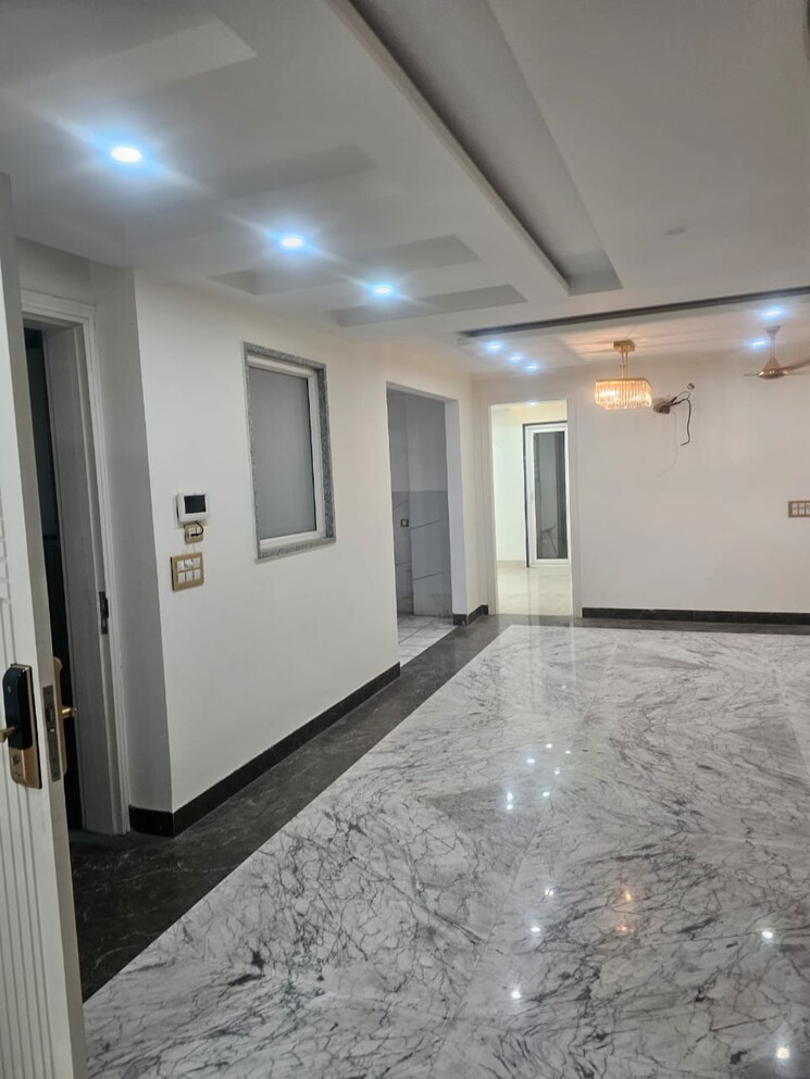 Room, new palam vihar 2 Bedroom 950 Sq.Ft. Builder Floor In New Palam Vihar Gurgaon 8680588