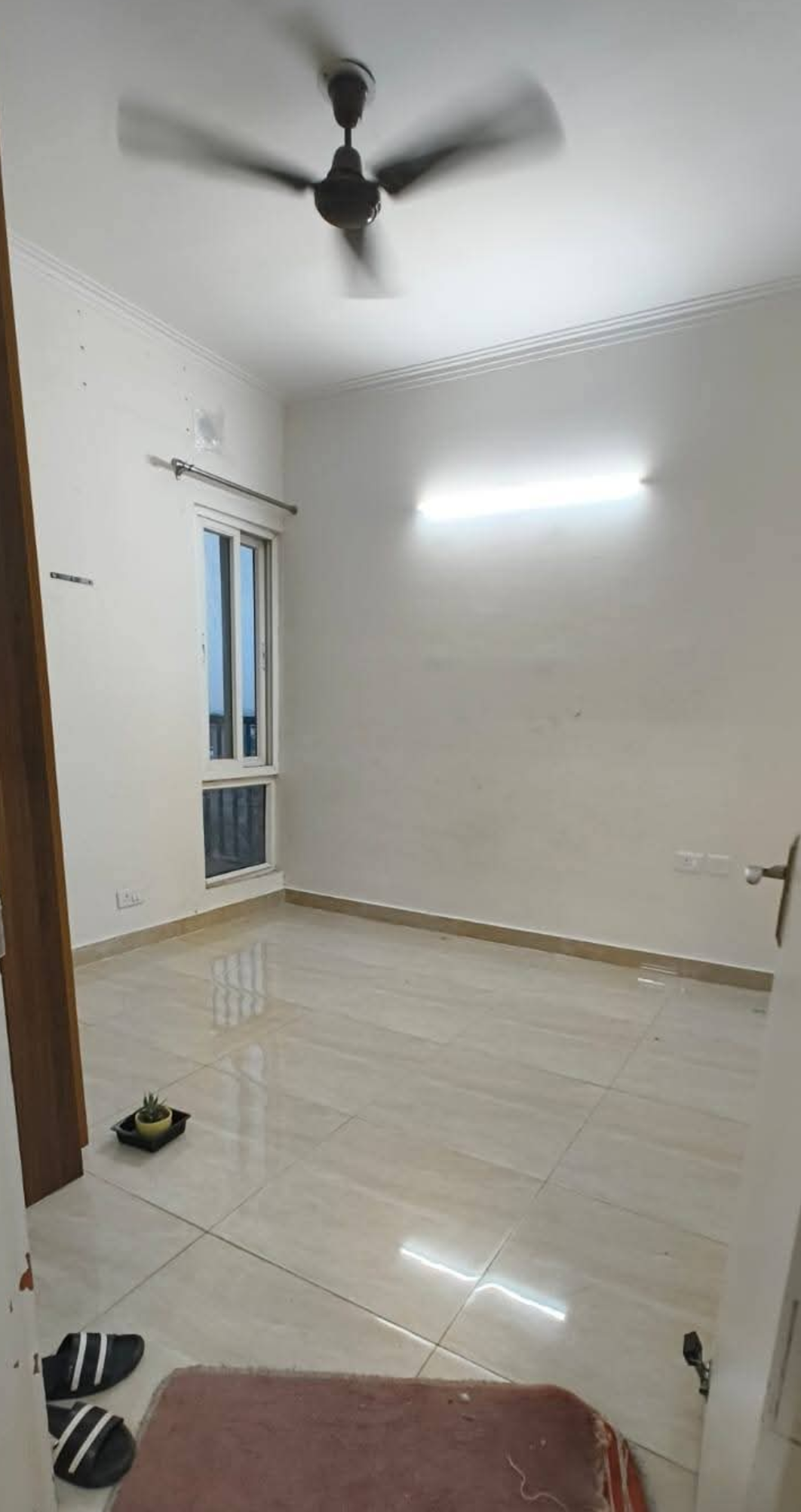 3 BHK Apartment For Rent in Gaur City 2 - 14th Avenue