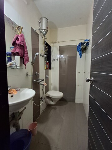 Master Bedroom in 3 BHK Apartment at Vasant Leela Complex, Vijay Nagari – for Rent