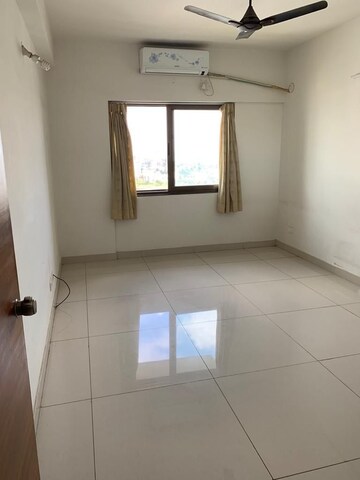 Room in 4 BHK Apartment at Paranjape Blue Ridge, Hinjewadi – for Sale