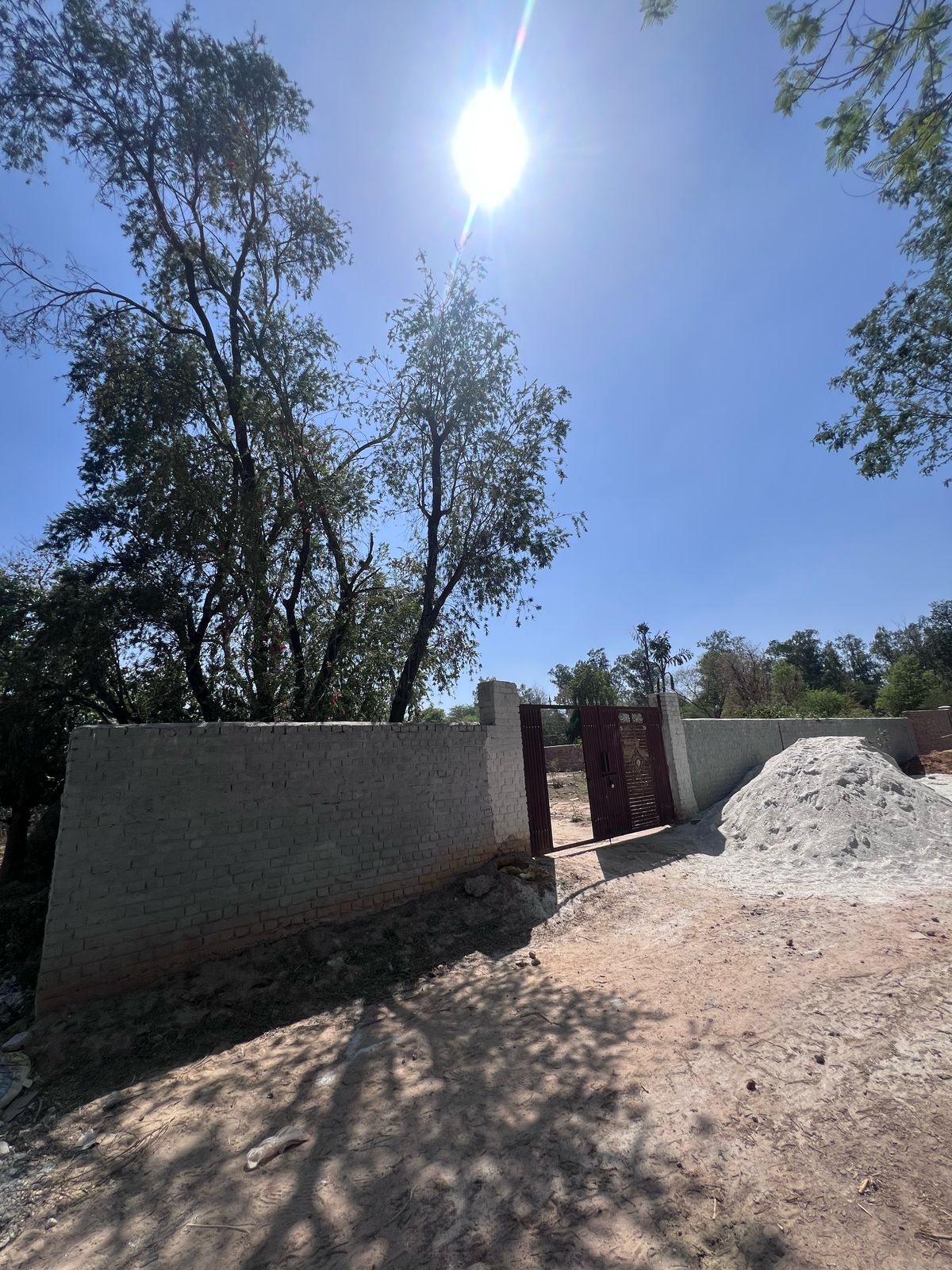 Plot For Sale in Jewar