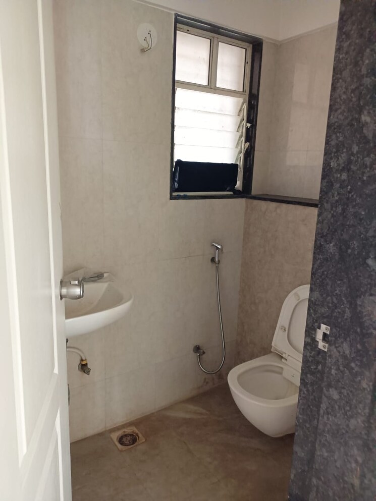 Bathroom, notting-hills 2 Bedroom 1000 Sq.Ft. Apartment In Kondhwa Budruk Pune 8681187