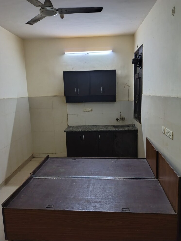 Kitchen, niti khand iii 1 Bedroom 500 Sq.Ft. Apartment In Niti Khand Iii Ghaziabad 8681148
