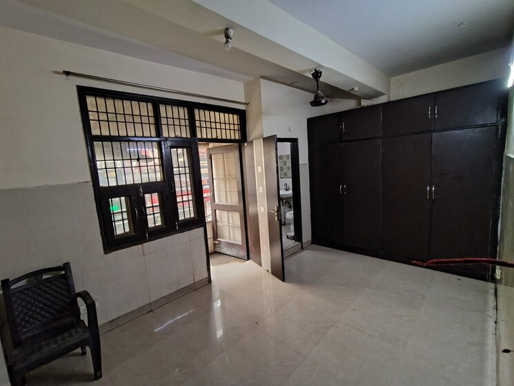 Room, niti khand iii 1 Bedroom 500 Sq.Ft. Apartment In Niti Khand Iii Ghaziabad 8681148