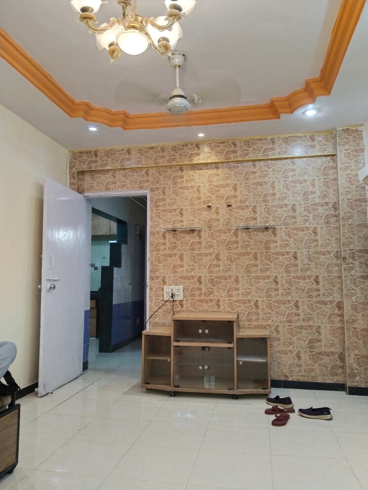 Living Room, vrindavan-society-thane-west 1 Bedroom 450 Sq.Ft. Apartment In Vrindavan Society Thane 8681196