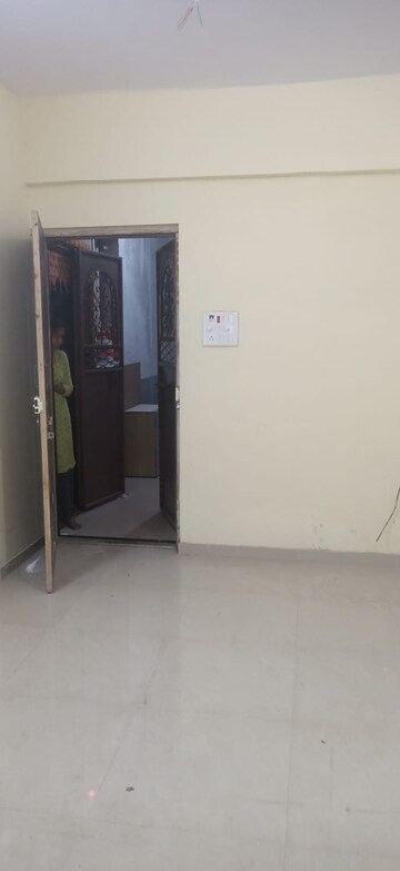 Building Lobby in 1 BHK Apartment at Ekta Arjun Heights, Dombivli East – for Rent